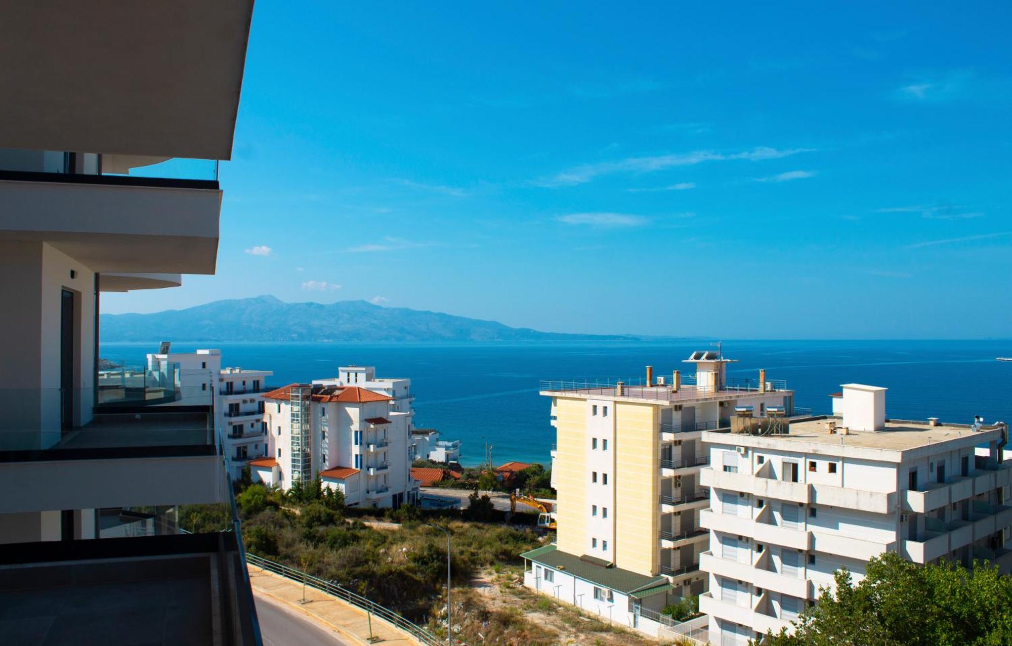 Day Lux * Saranda